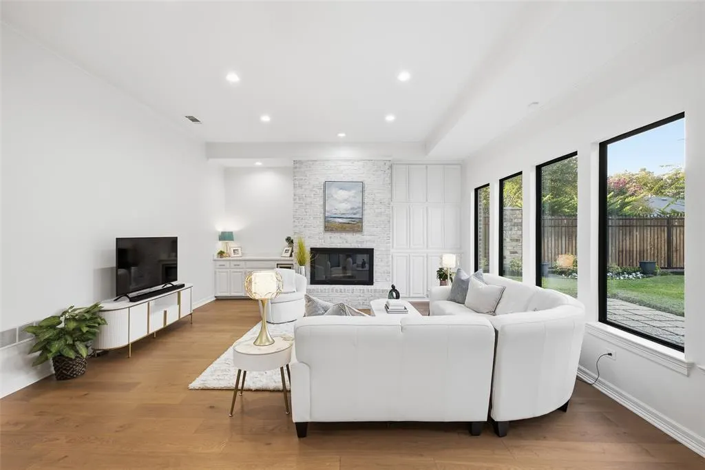 4115 Brooktree Lane