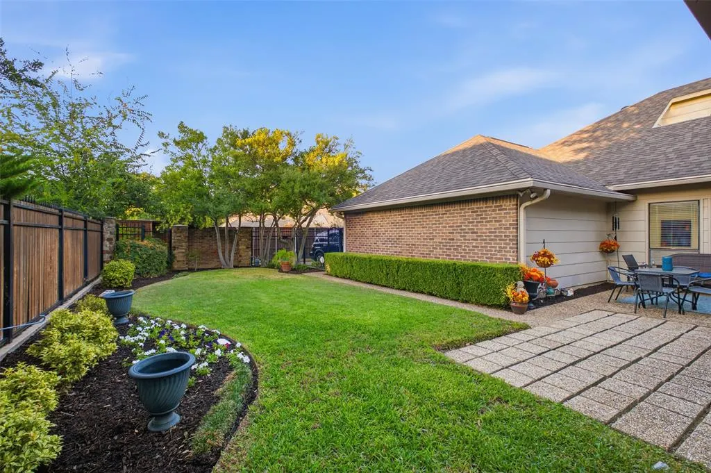 4115 Brooktree Lane