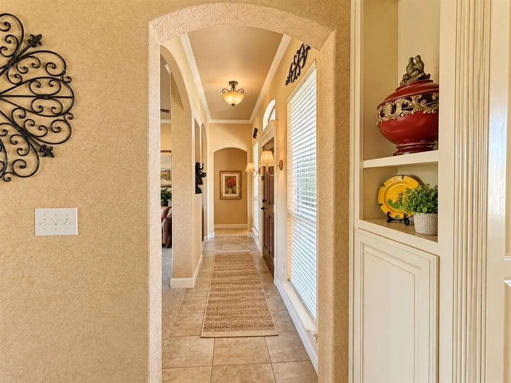 101 Cheyenne Trail S