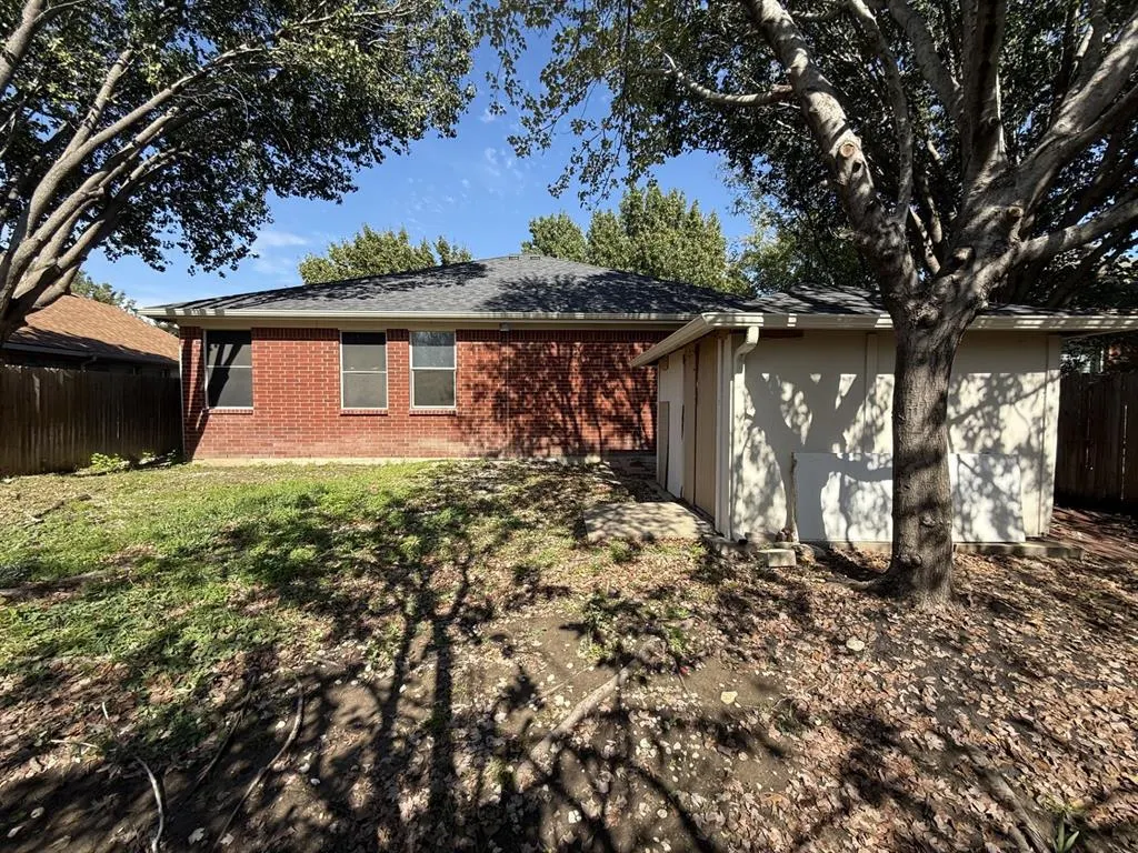 10517 Fossil Hill Drive
