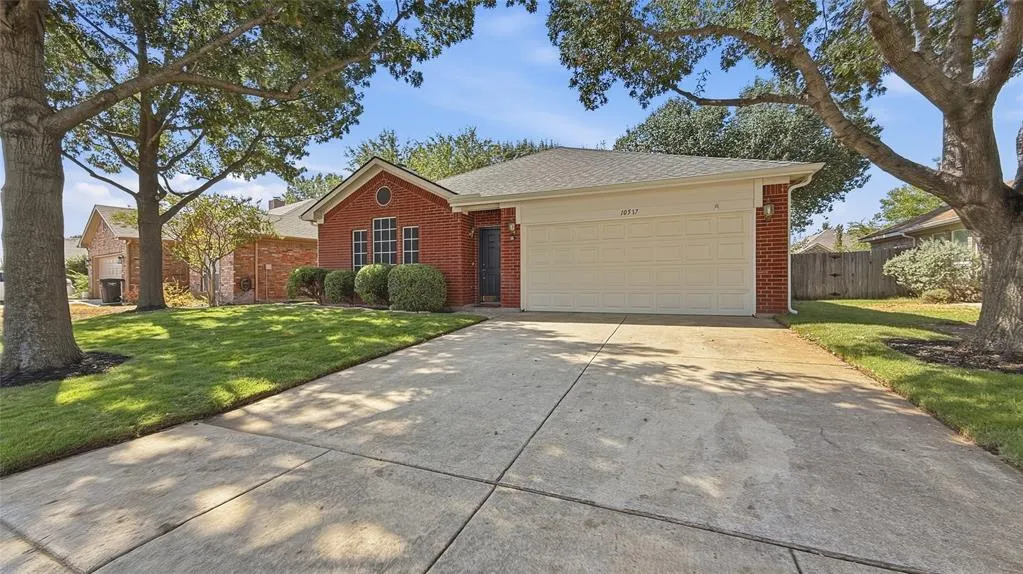 10517 Fossil Hill Drive