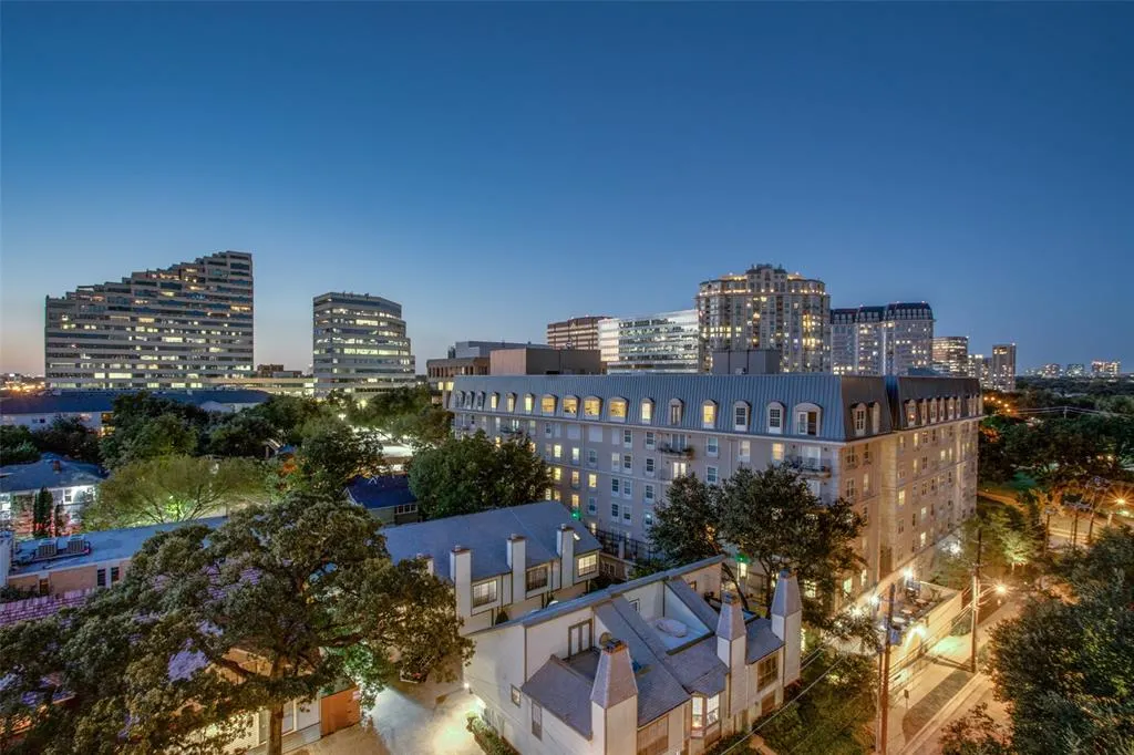 3225 Turtle Creek Boulevard #914
