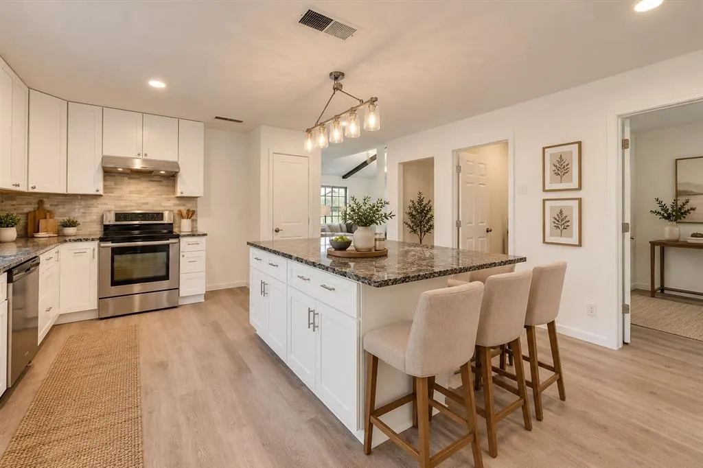 3508 Wildwood Circle