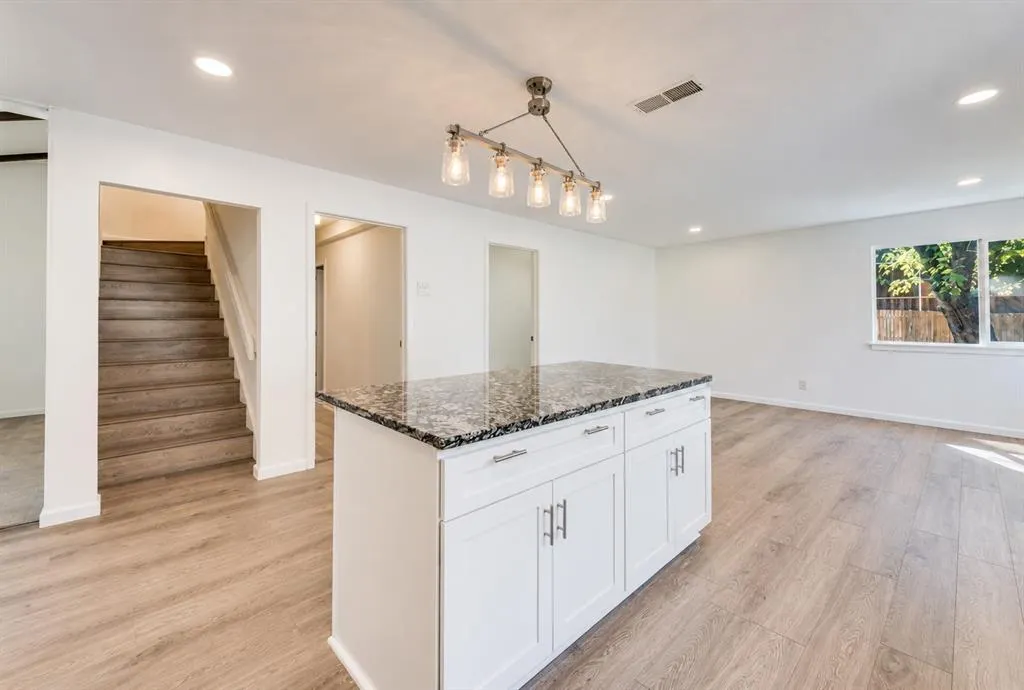 3508 Wildwood Circle