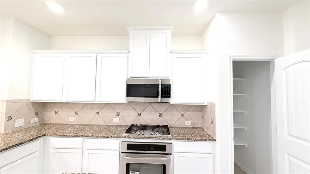 10020 Kemah Place