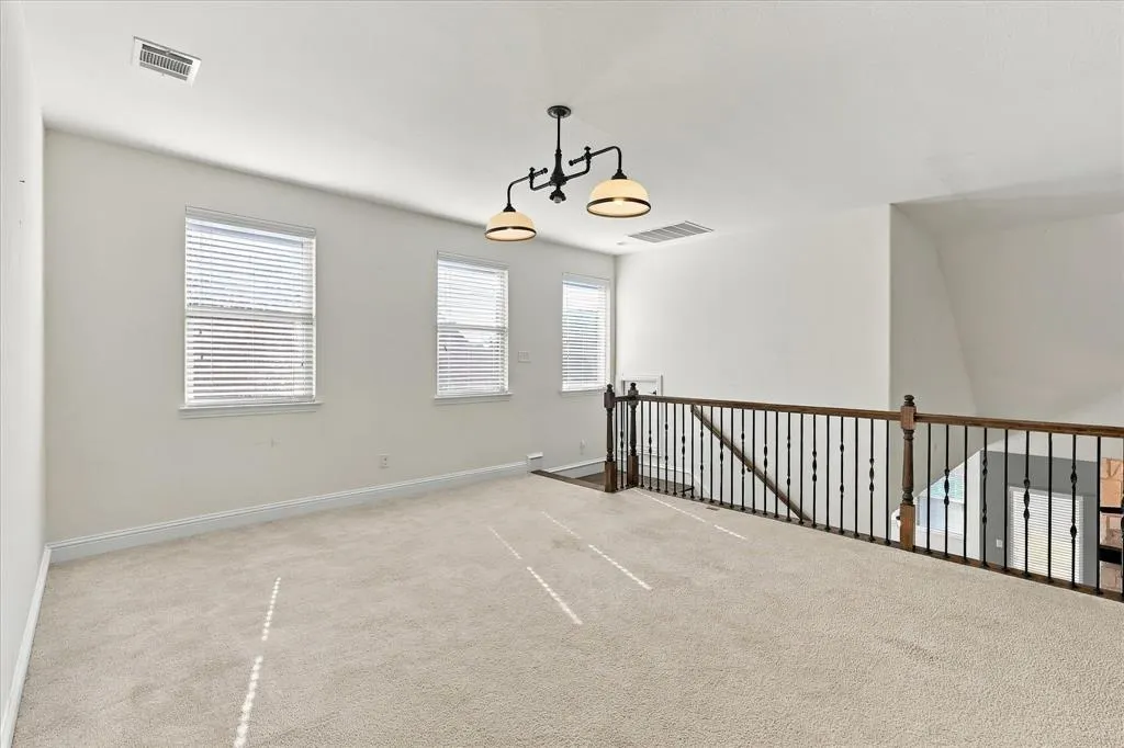 15529 Pioneer Bluff Trail