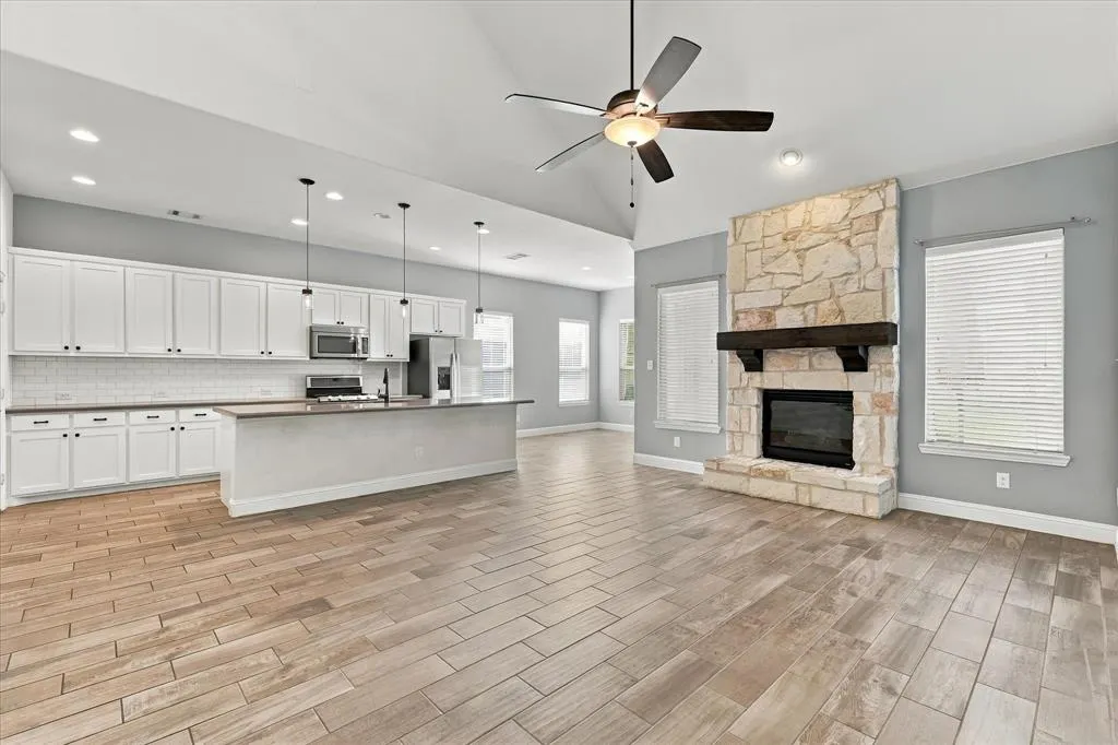 15529 Pioneer Bluff Trail