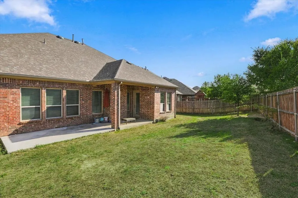 15529 Pioneer Bluff Trail