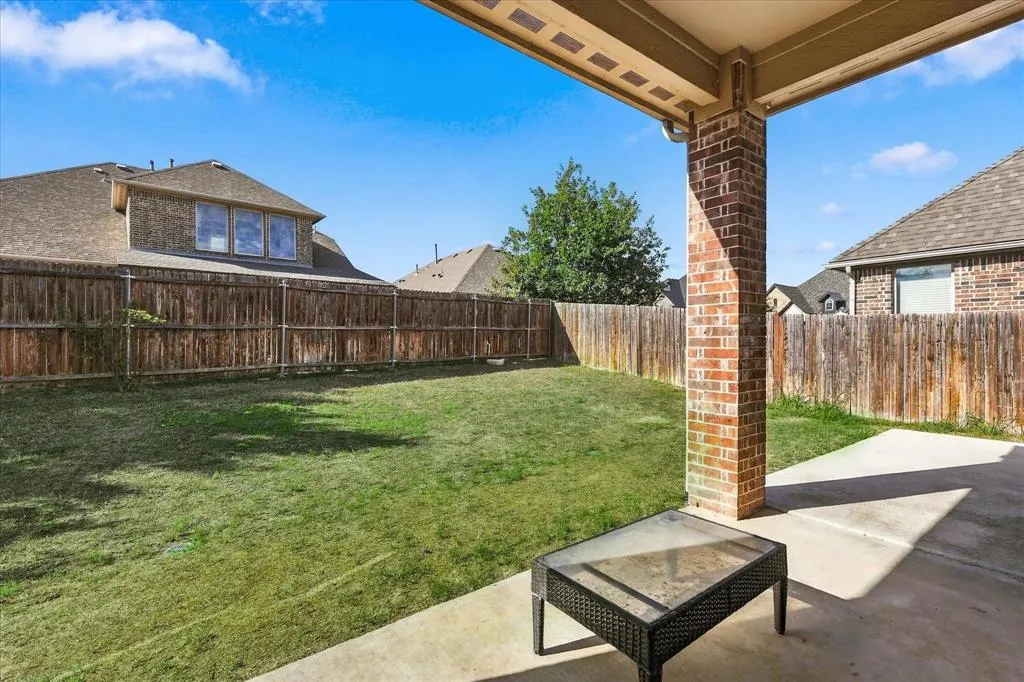 15529 Pioneer Bluff Trail