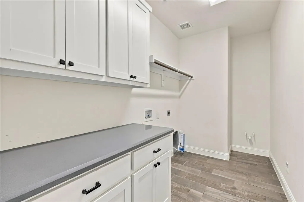 15529 Pioneer Bluff Trail