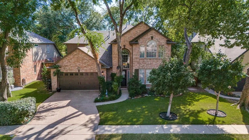 5817 Louisville Drive