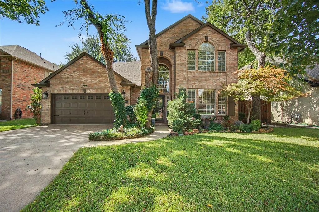 5817 Louisville Drive