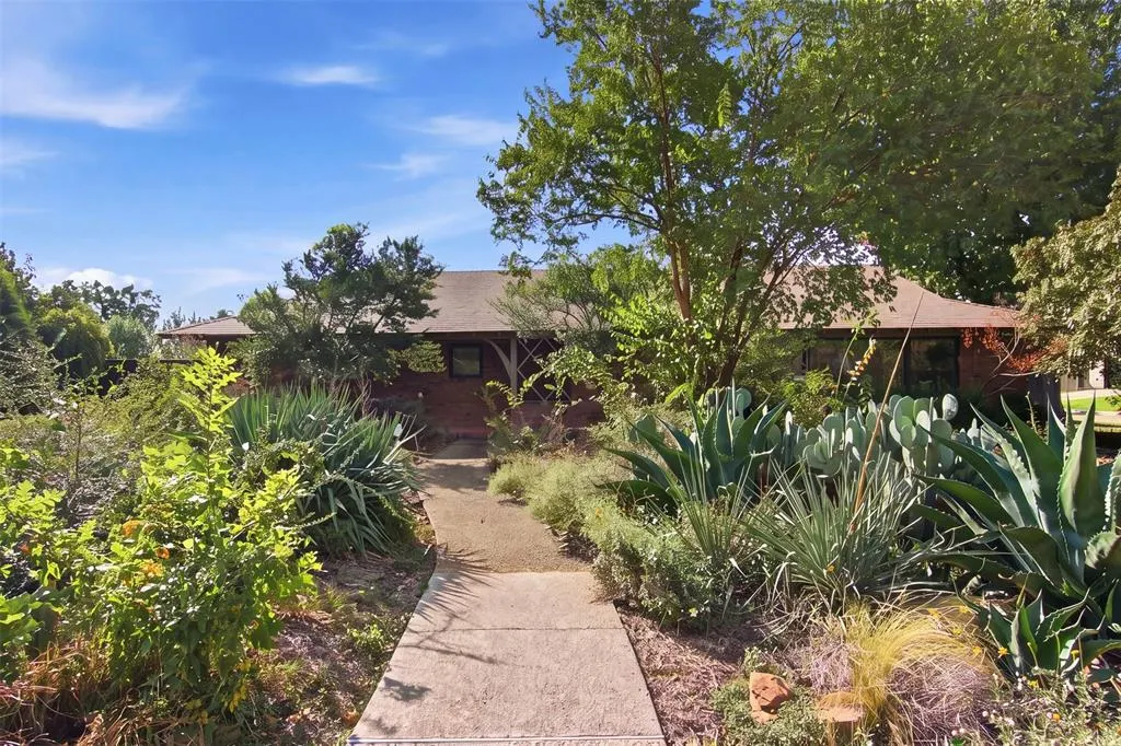 7606 Currin Drive