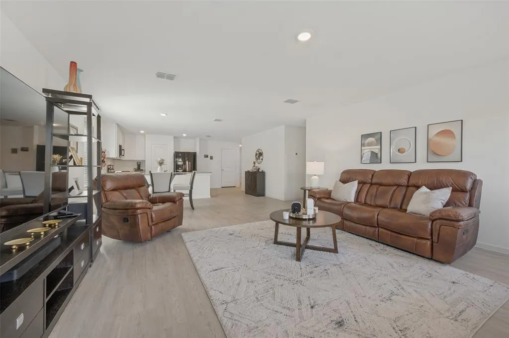 7830 Ellington Drive