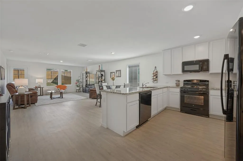 7830 Ellington Drive