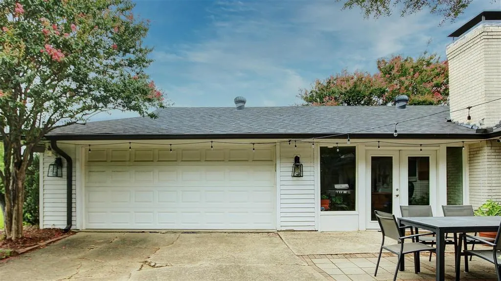 3230 Camelot Drive