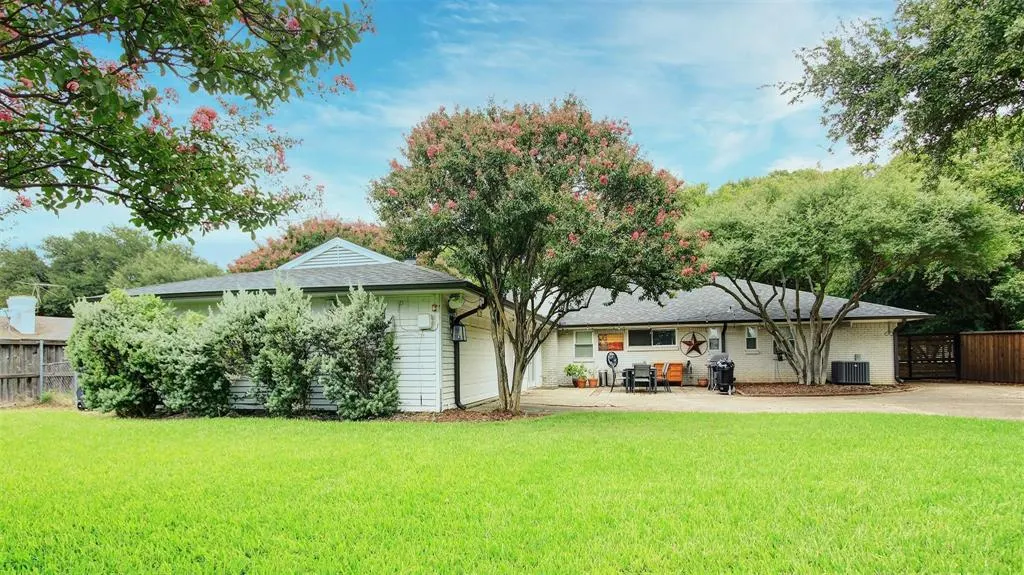 3230 Camelot Drive