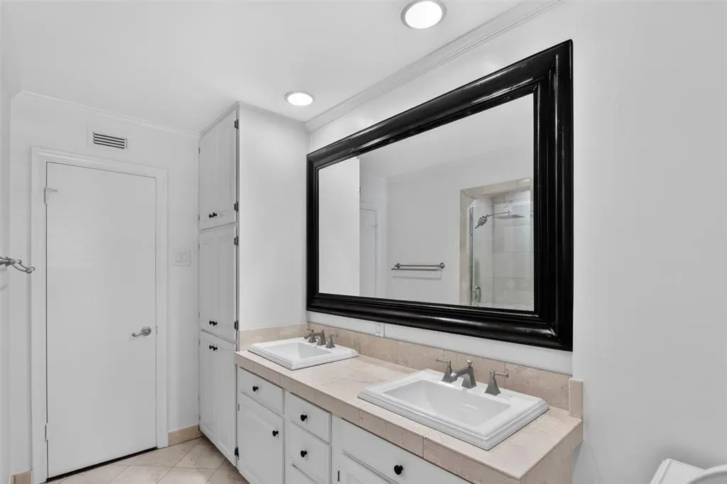 3230 Camelot Drive
