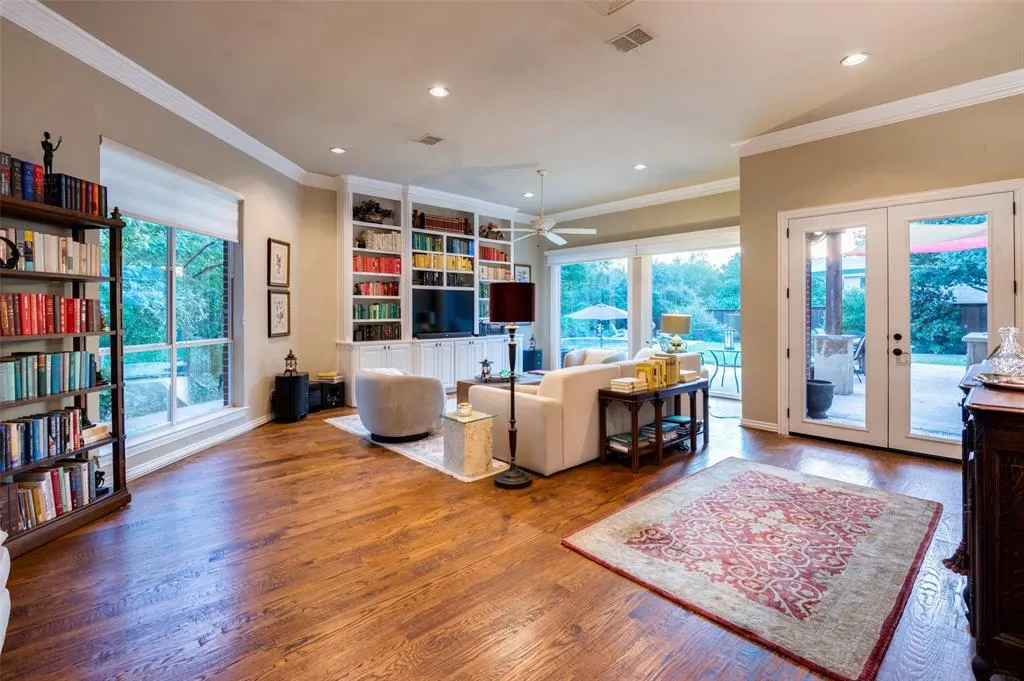 5801 Broadmoor Drive