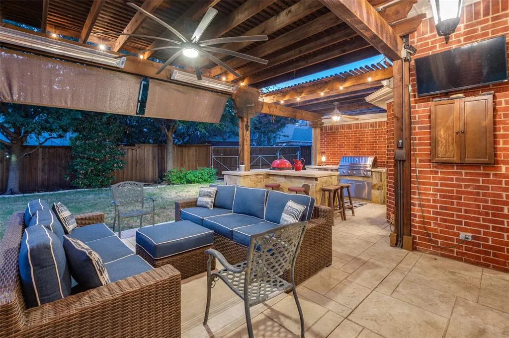 5801 Broadmoor Drive