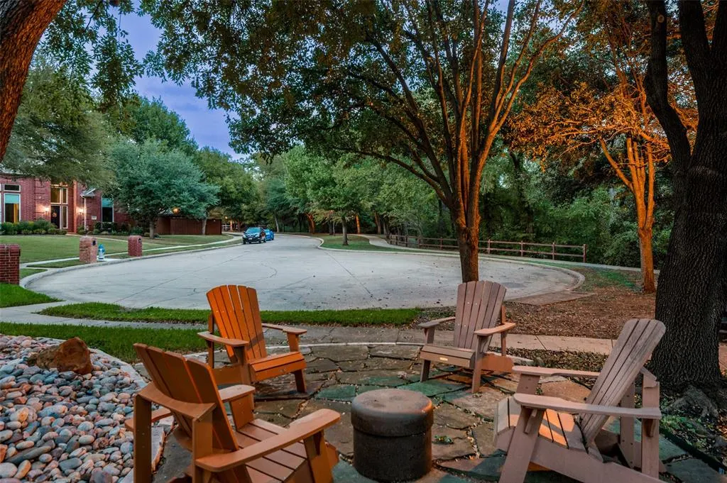 5801 Broadmoor Drive