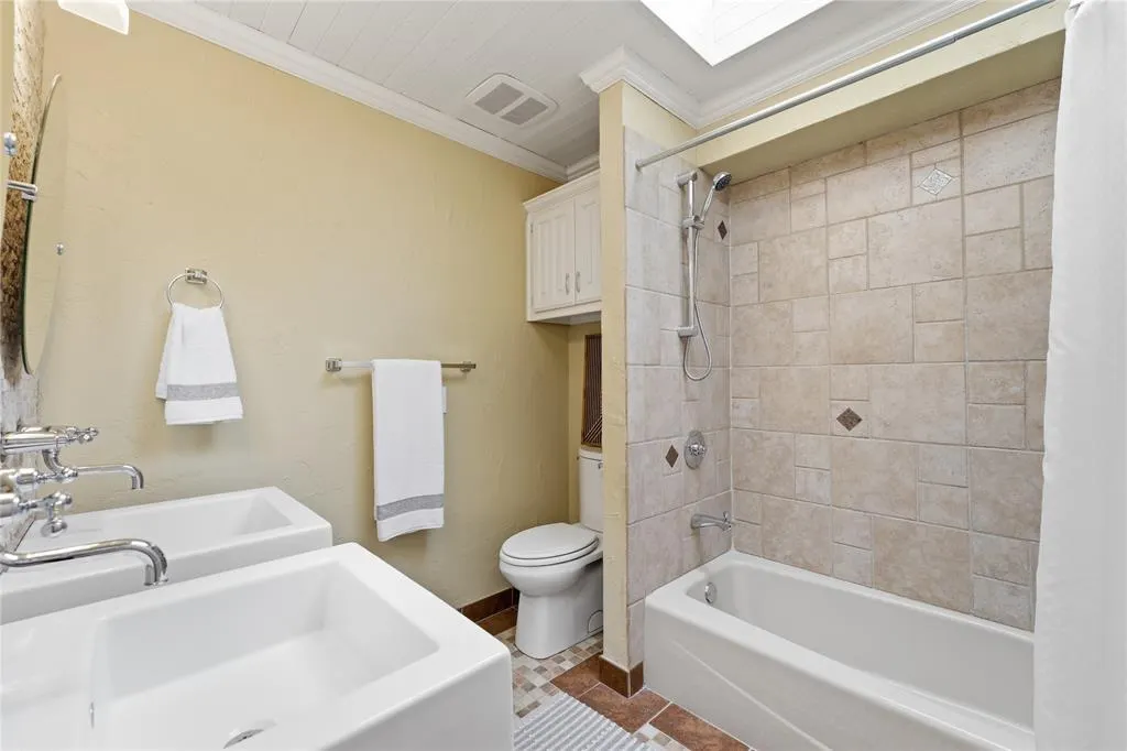 1509 Aylesbury Lane
