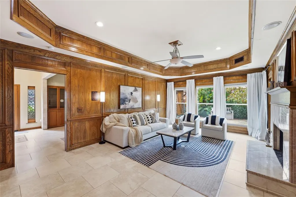 1509 Aylesbury Lane