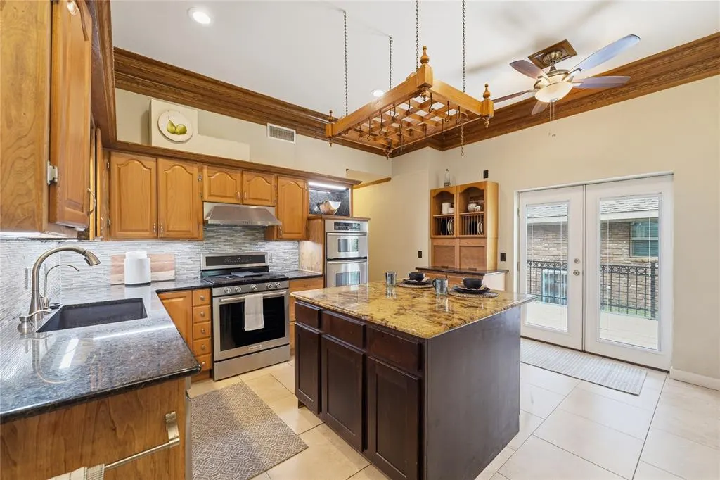 1509 Aylesbury Lane
