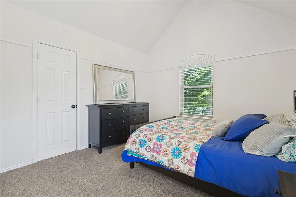 2404 Creek Ridge Drive
