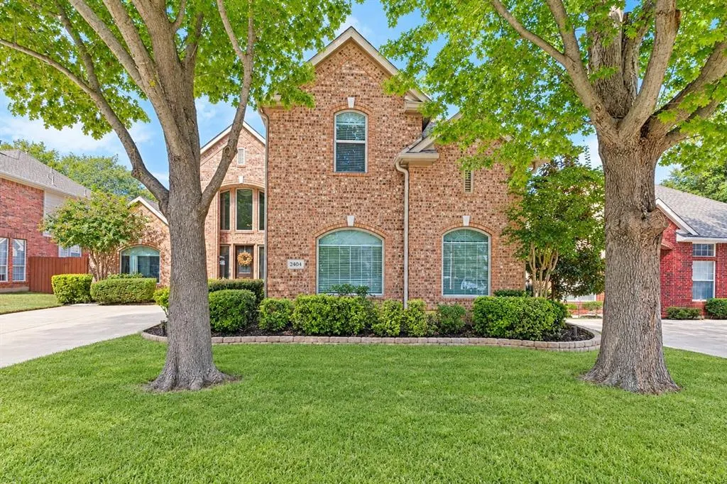 2404 Creek Ridge Drive