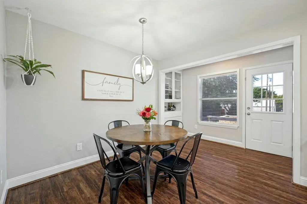 105 N Craig Road