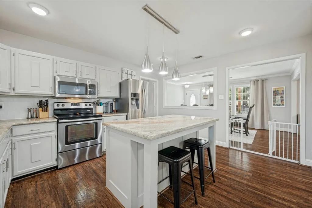 105 N Craig Road
