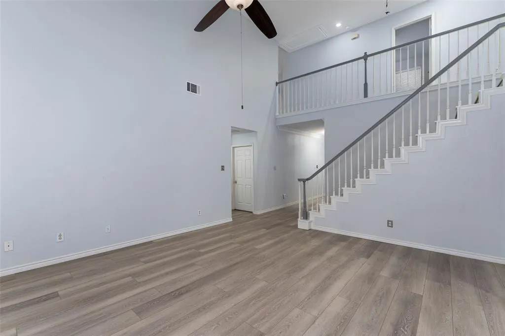 1811 Rolling Ridge Drive
