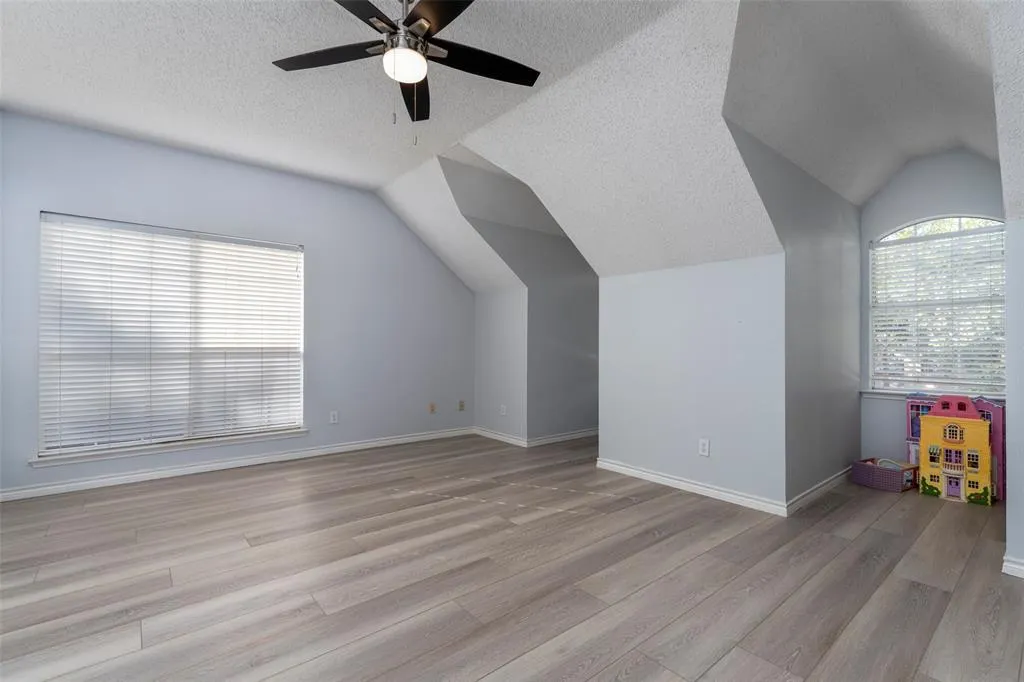 1811 Rolling Ridge Drive