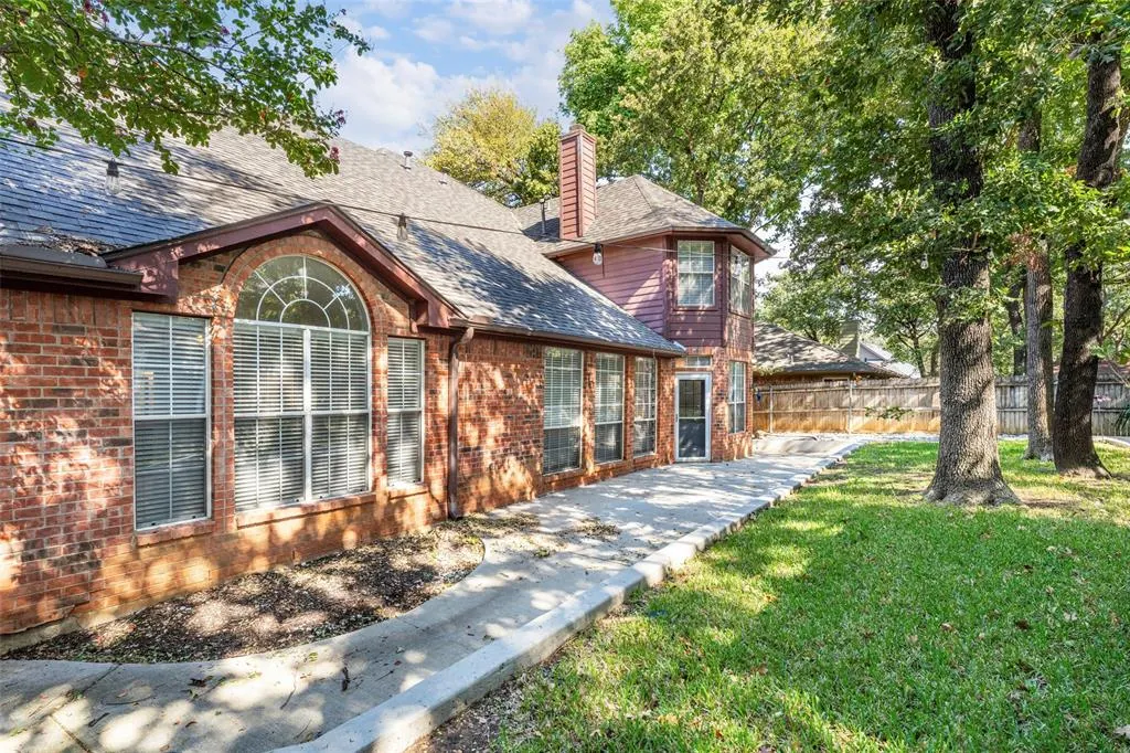 1811 Rolling Ridge Drive