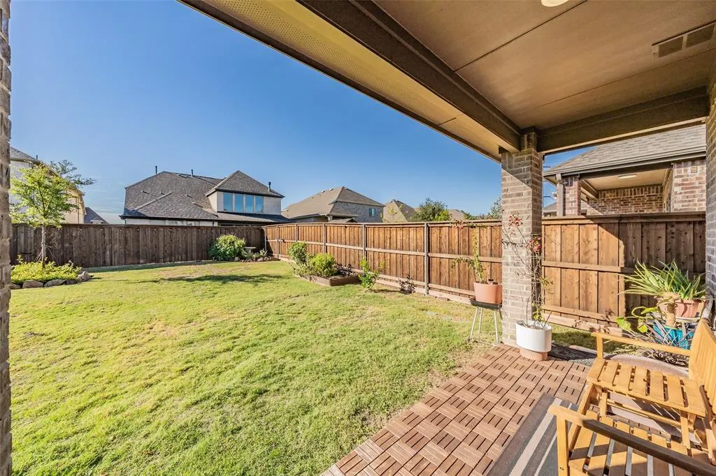 317 Willowmore Drive