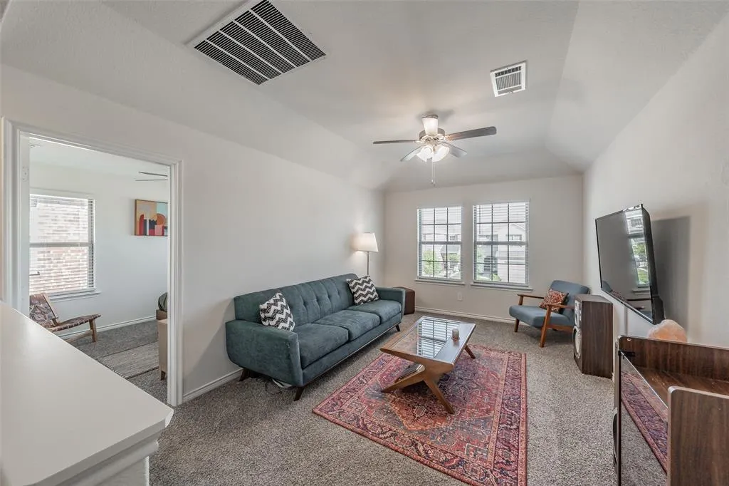 317 Willowmore Drive