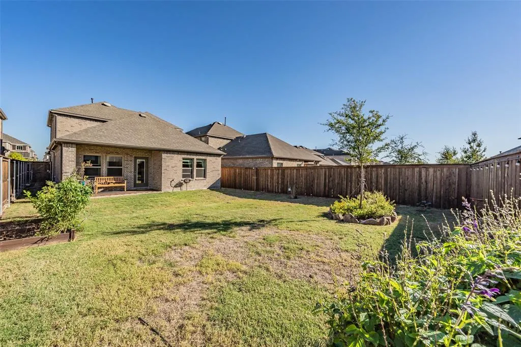 317 Willowmore Drive