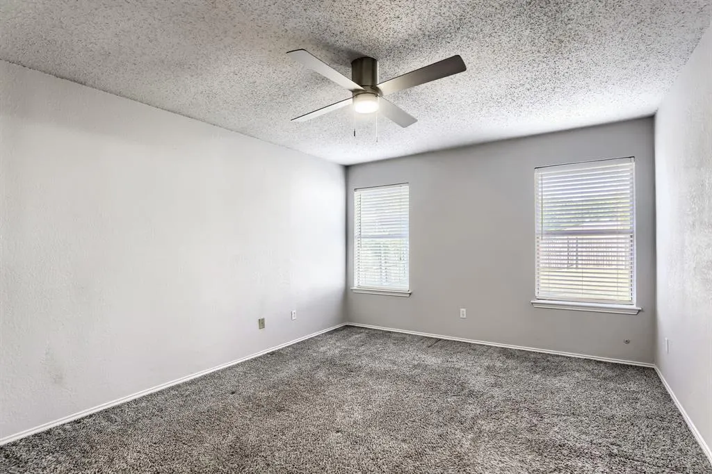 2039 Angelica Way