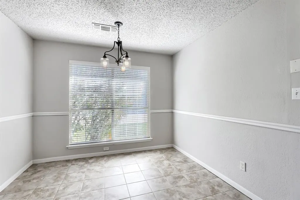 2039 Angelica Way