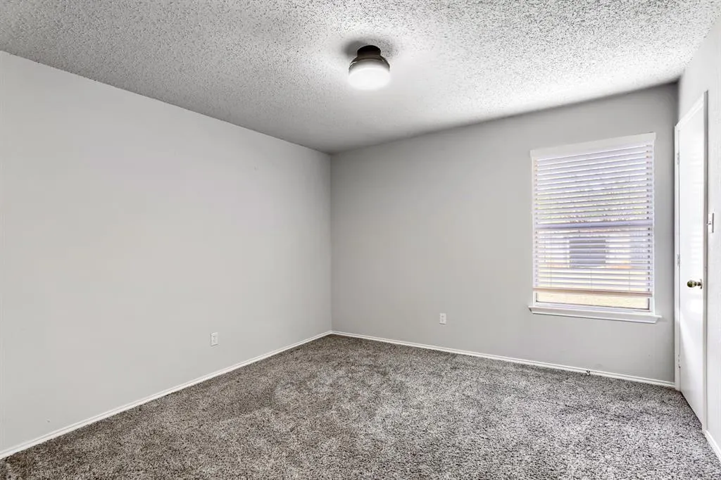 2039 Angelica Way