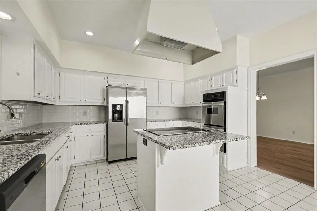 5825 Preston Valley Drive