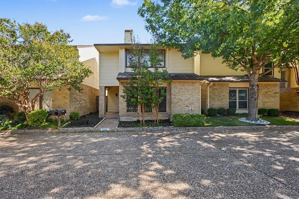 5825 Preston Valley Drive
