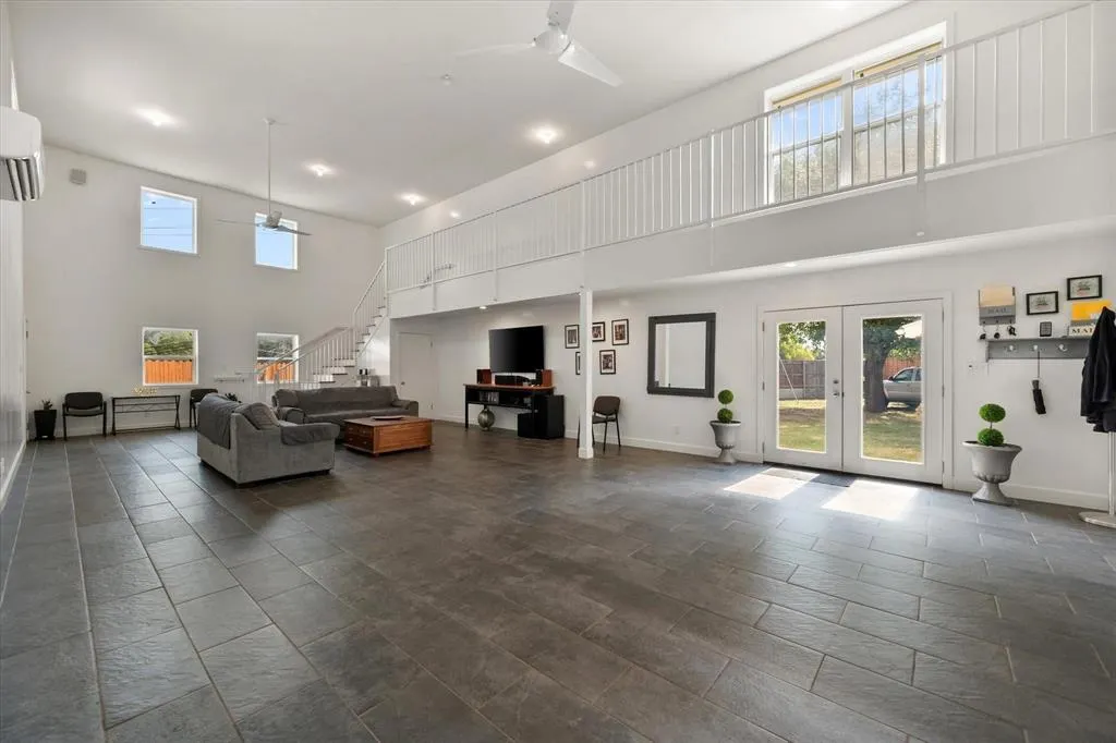 2548 Wood Valley Place
