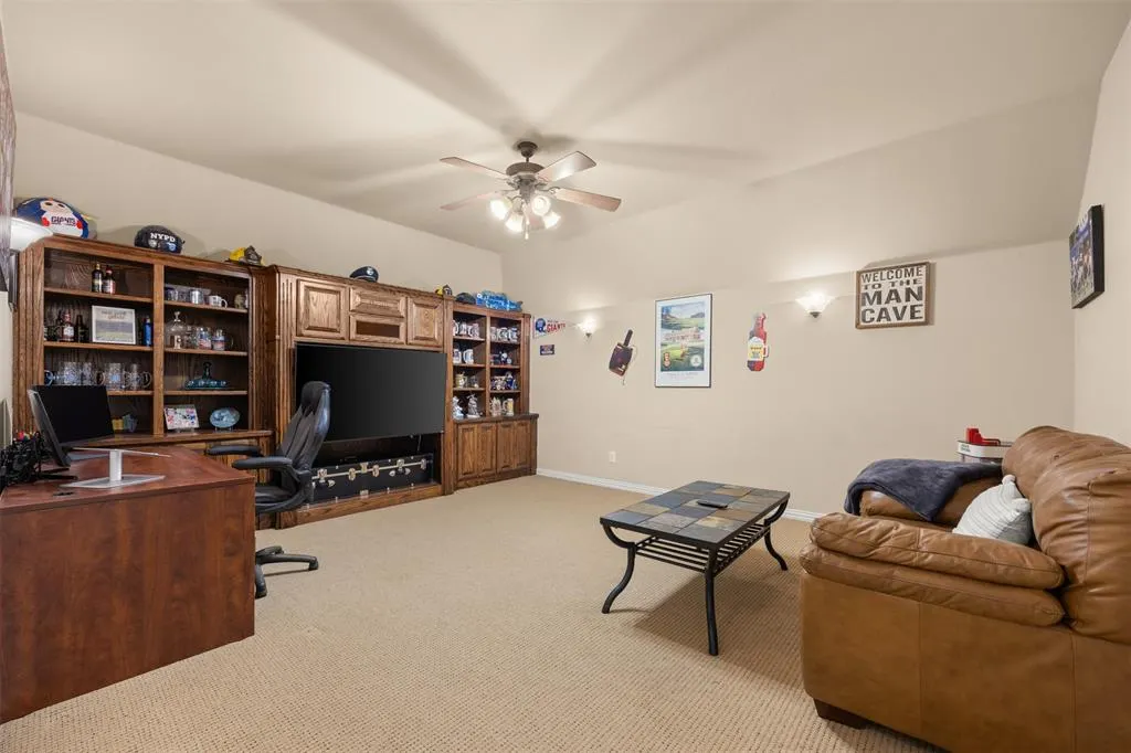 7200 Maudsley Drive