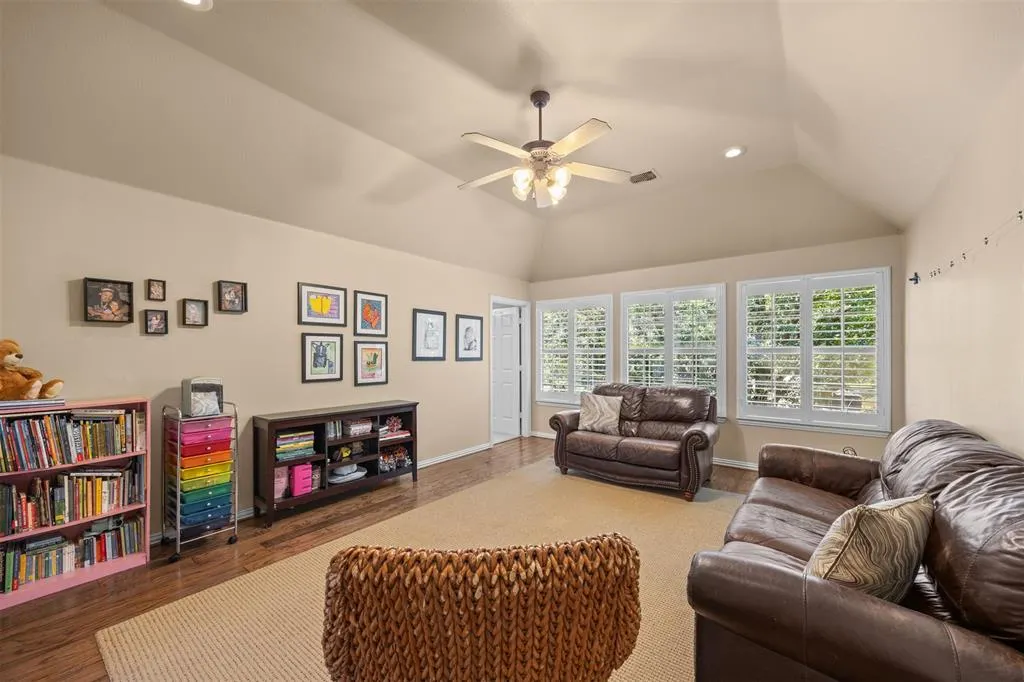7200 Maudsley Drive