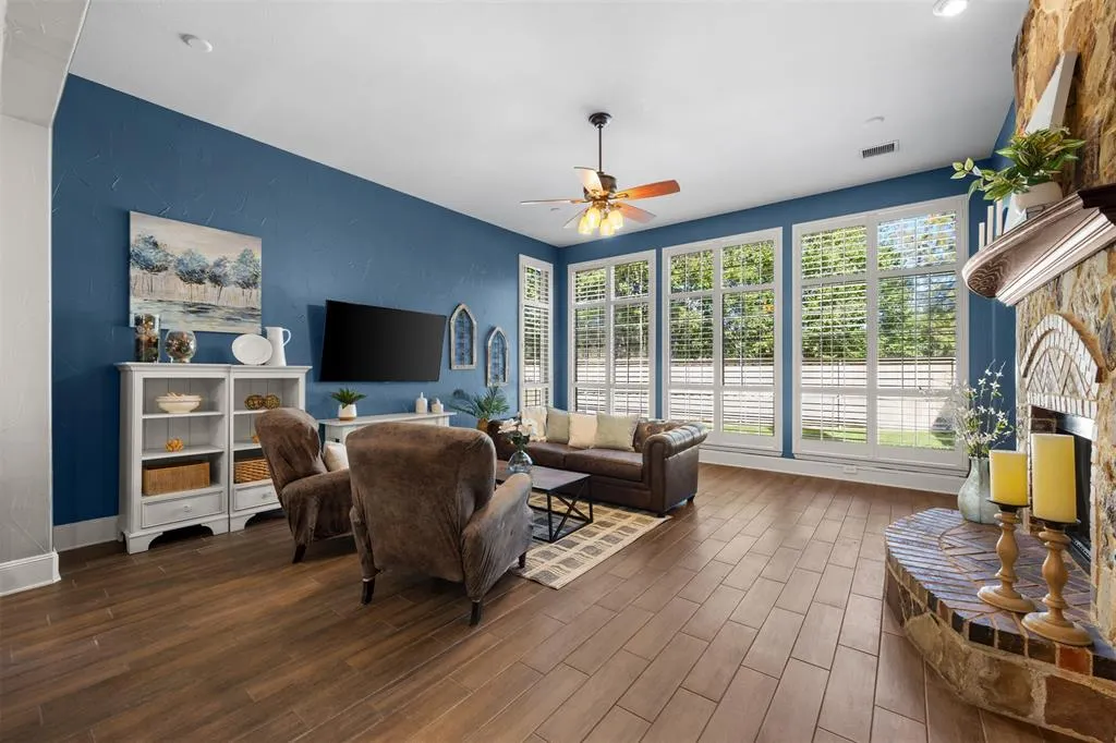 7200 Maudsley Drive