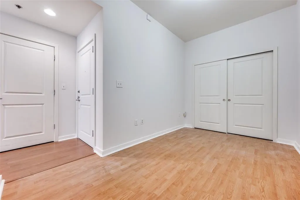 1200 Main Street #1908