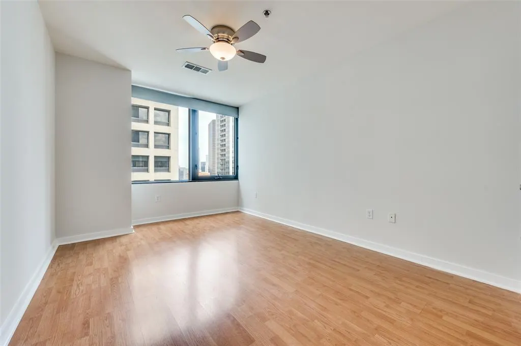 1200 Main Street #1908