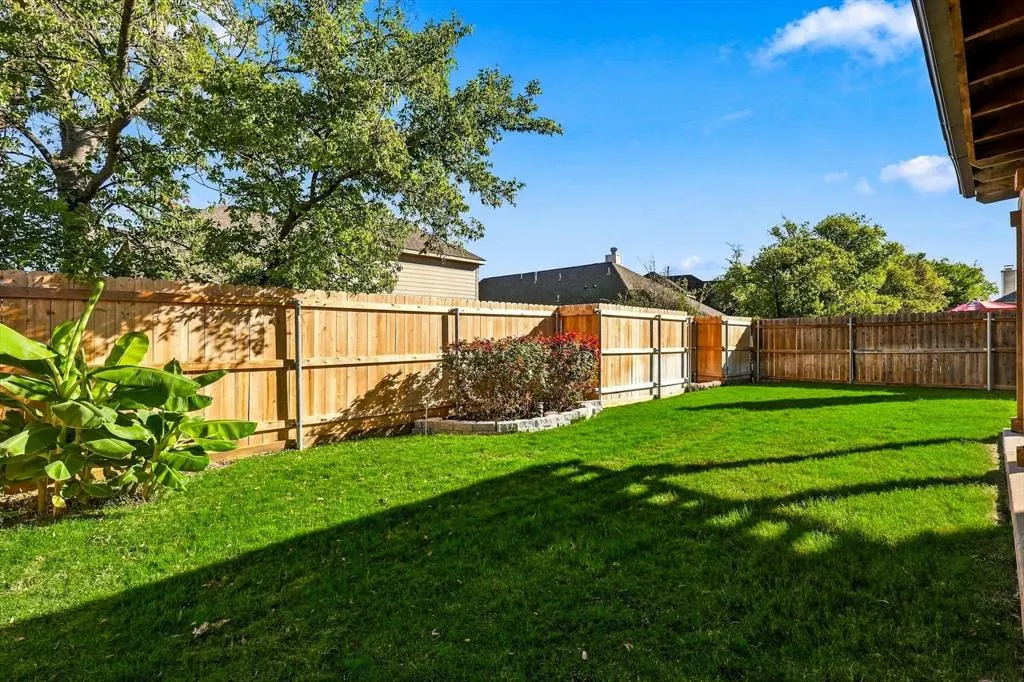1117 Lake Hollow Drive
